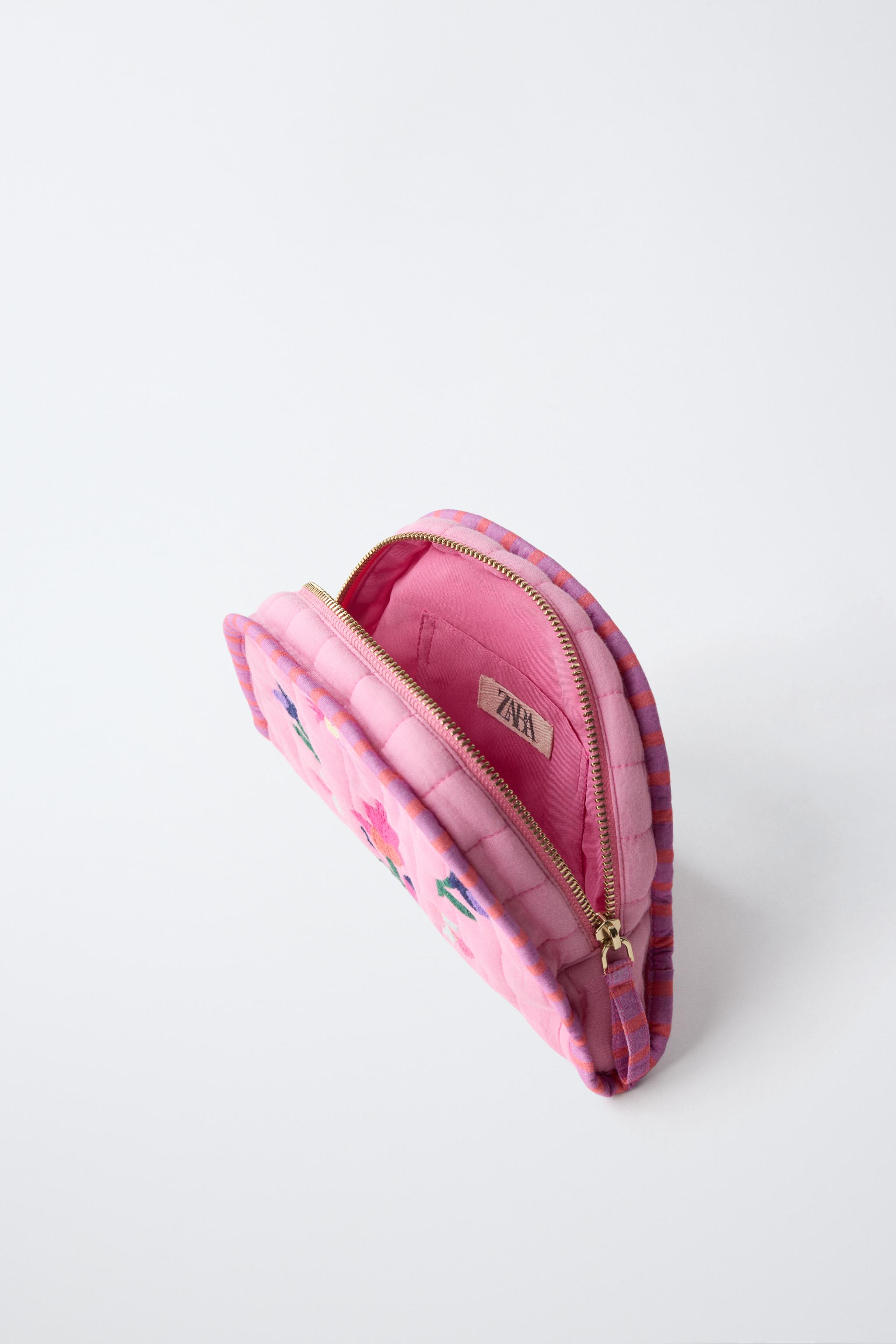 EMBROIDERED FLORAL TOILETRY BAG